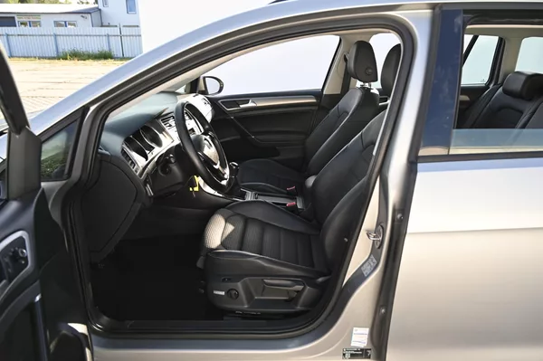 Volkswagen Golf VII 1.2TSI 77KW POHON ŘEMEN - foto 23