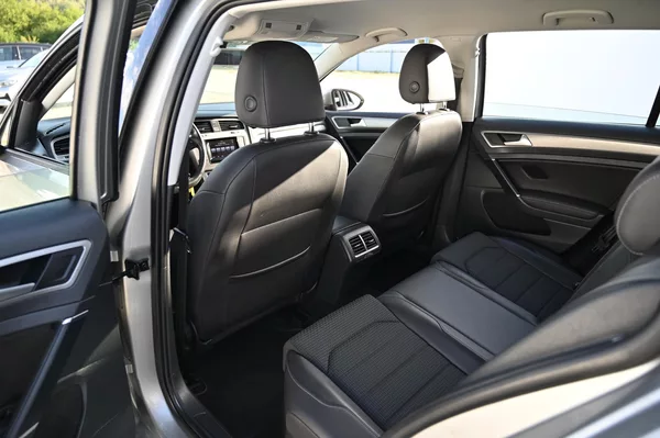 Volkswagen Golf VII 1.2TSI 77KW POHON ŘEMEN - foto 29