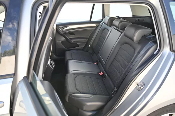 Volkswagen Golf VII 1.2TSI 77KW POHON ŘEMEN - foto 30