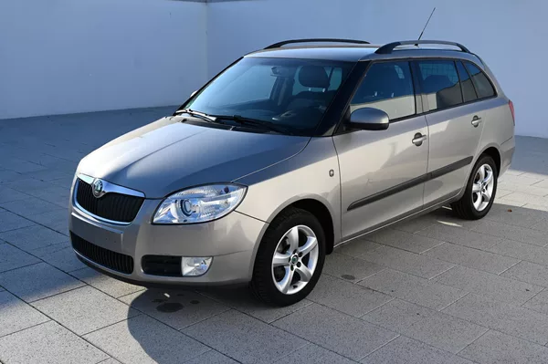 Škoda Fabia 1.6i 16V 77KW Style 10/2008