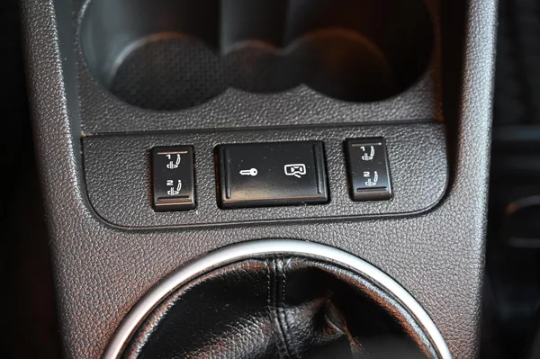 Škoda Fabia 1.6i 16V 77KW Style 10/2008 - foto 15