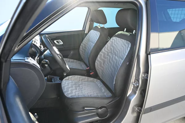 Škoda Fabia 1.6i 16V 77KW Style 10/2008 - foto 20
