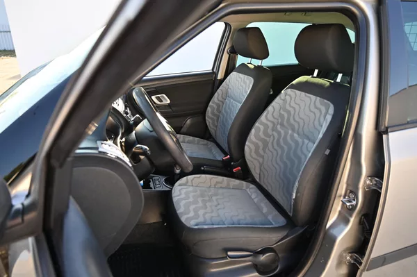 Škoda Fabia 1.6i 16V 77KW Style 10/2008 - foto 23