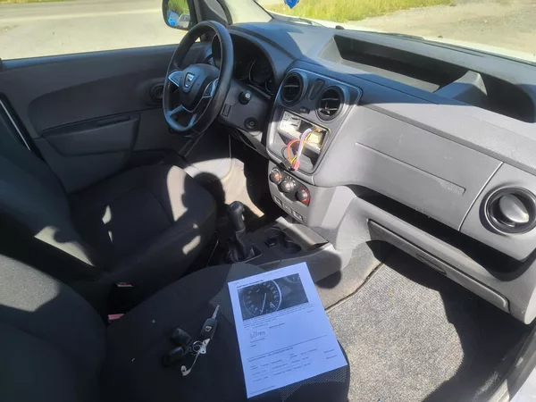 Dacia Dokker 1,6i 75KW,TZ,TOP CENA - foto 8