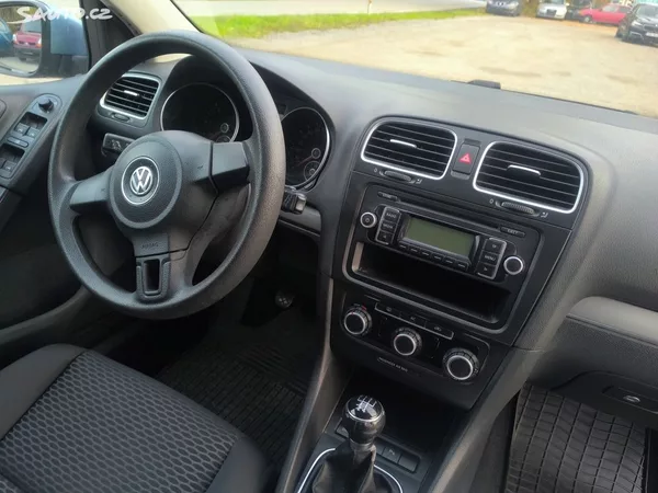 Volkswagen Golf TDI 66KW,PĚKNÝ,SERVISKA,1MAJ57 - foto 9