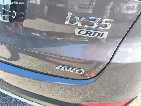 Hyundai ix35 2.0D4X4,90KM,MAX VÝBAVA,KRÁSNÝ - foto 5
