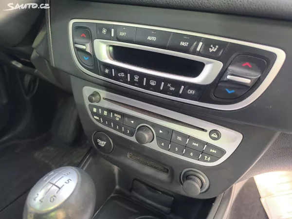 Renault Mégane KRÁSNÝ,VÝBAVA,95TKM,SERVISKA - foto 10