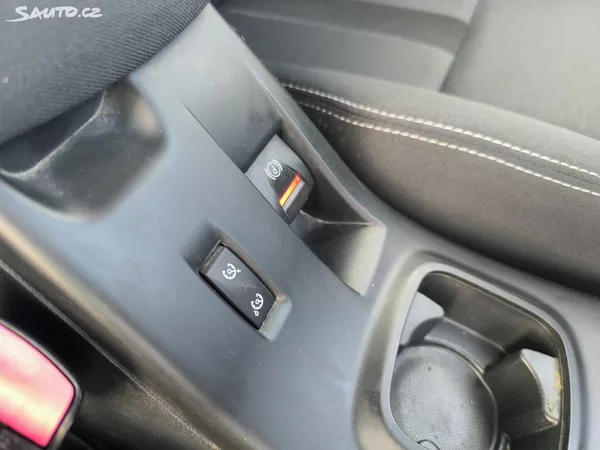Renault Mégane KRÁSNÝ,VÝBAVA,95TKM,SERVISKA - foto 17