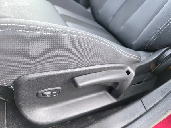Renault Mégane KRÁSNÝ,VÝBAVA,95TKM,SERVISKA - foto 19