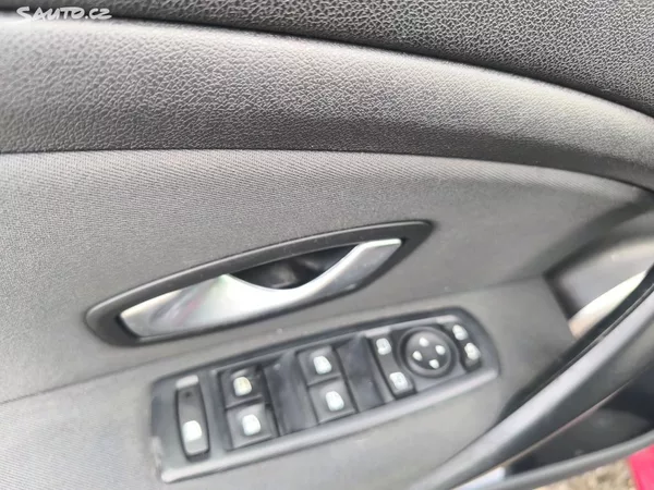 Renault Mégane KRÁSNÝ,VÝBAVA,95TKM,SERVISKA - foto 20