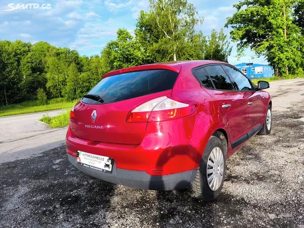Renault Mégane KRÁSNÝ,VÝBAVA,95TKM,SERVISKA - foto 4