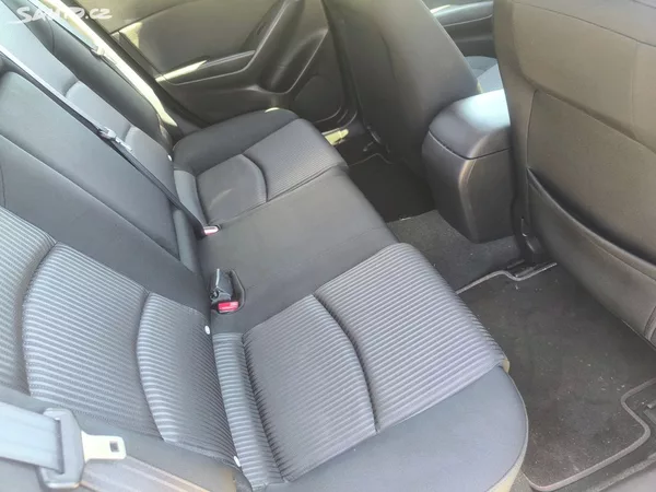 Mazda 3 KRÁSNÁ,SERVISKA,1MAJ,VÝBAVA - foto 7