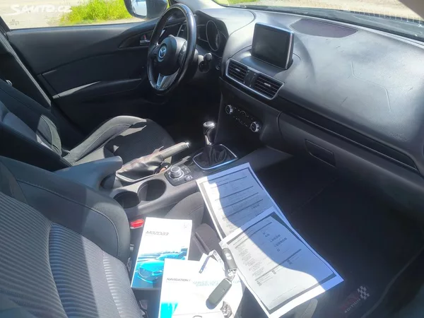 Mazda 3 KRÁSNÁ,SERVISKA,1MAJ,VÝBAVA - foto 8