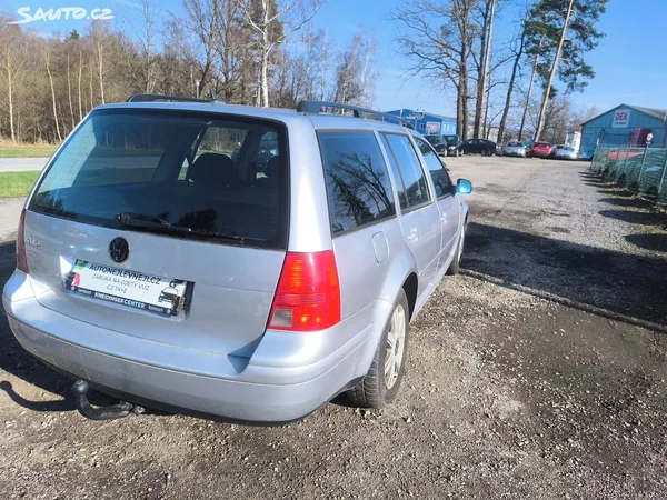 Volkswagen Golf TDI 4X4,PĚKNÝ,VÝBAVA,SERVISKA - foto 4