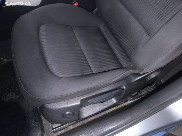 Audi A4 KRÁSNÁ,130KM,SERVISKA,1MAJITEL - foto 16
