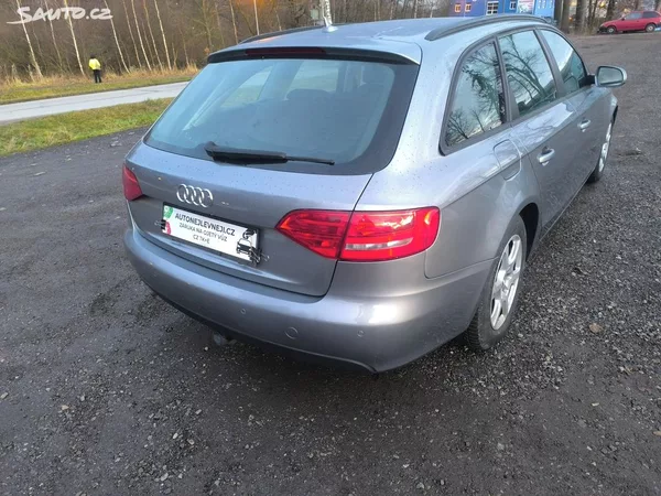 Audi A4 KRÁSNÁ,130KM,SERVISKA,1MAJITEL - foto 3