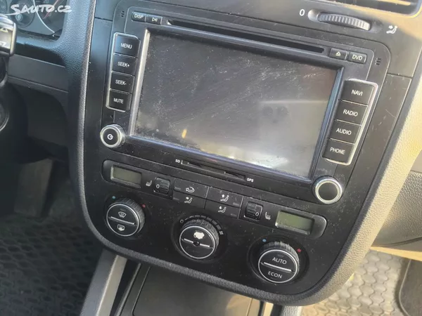 Volkswagen Jetta 1,9TDI BEZ DPF,KRÁSNÁ,220T.KM - foto 12