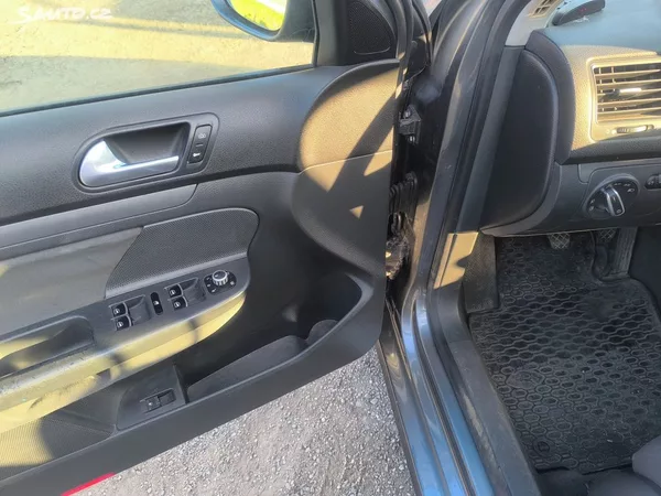 Volkswagen Jetta 1,9TDI BEZ DPF,KRÁSNÁ,220T.KM - foto 22