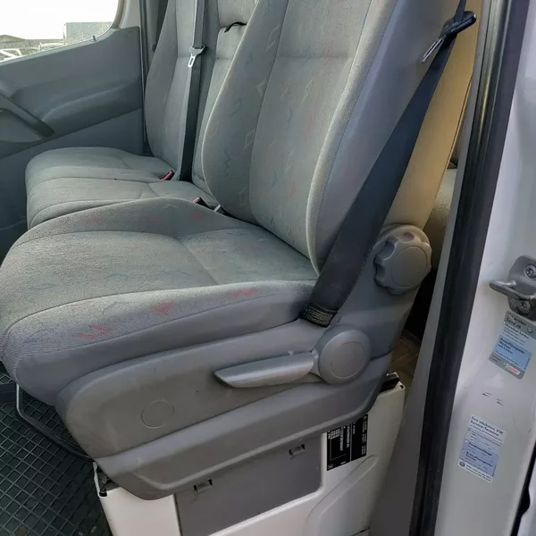 Volkswagen Crafter 7MÍST,KRÁSNÝ,SERVIS,DLOUHÝ3,5M - foto 19