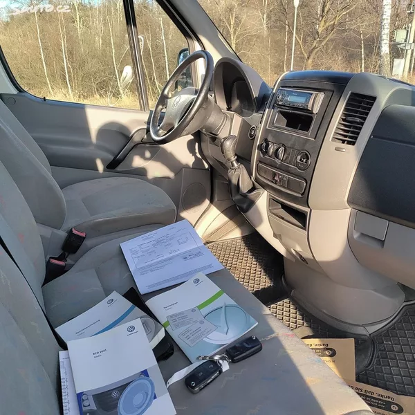 Volkswagen Crafter 7MÍST,KRÁSNÝ,SERVIS,DLOUHÝ3,5M - foto 8