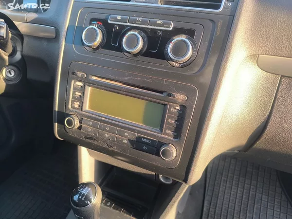 Volkswagen Touran TDI,PĚKNÝ,185TKM,SERVISKA,CENA - foto 10