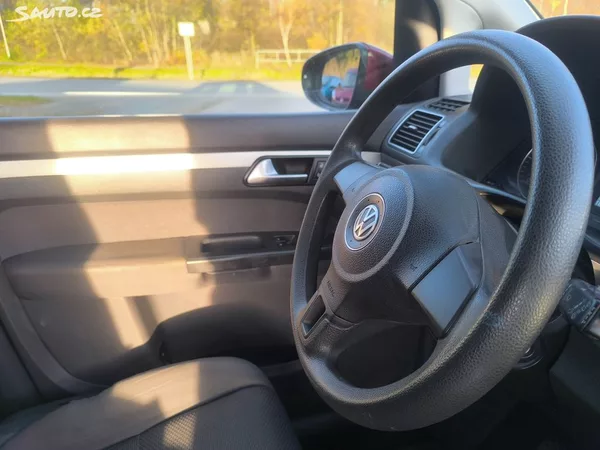 Volkswagen Touran TDI,PĚKNÝ,185TKM,SERVISKA,CENA - foto 11