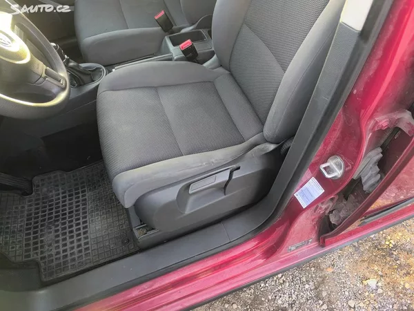Volkswagen Touran TDI,PĚKNÝ,185TKM,SERVISKA,CENA - foto 21