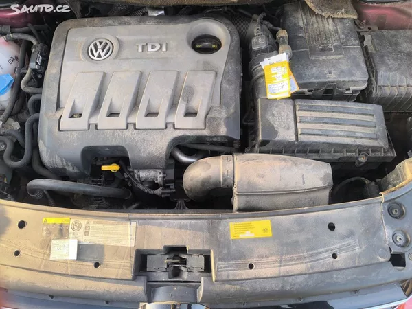 Volkswagen Touran TDI,PĚKNÝ,185TKM,SERVISKA,CENA - foto 24
