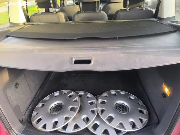 Volkswagen Touran TDI,PĚKNÝ,185TKM,SERVISKA,CENA - foto 6