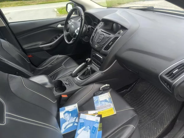 Ford Focus 2.0TDCI103KW,MAX VÝBAVA,KRÁSNÝ - foto 10