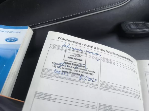 Ford Focus 2.0TDCI103KW,MAX VÝBAVA,KRÁSNÝ - foto 17