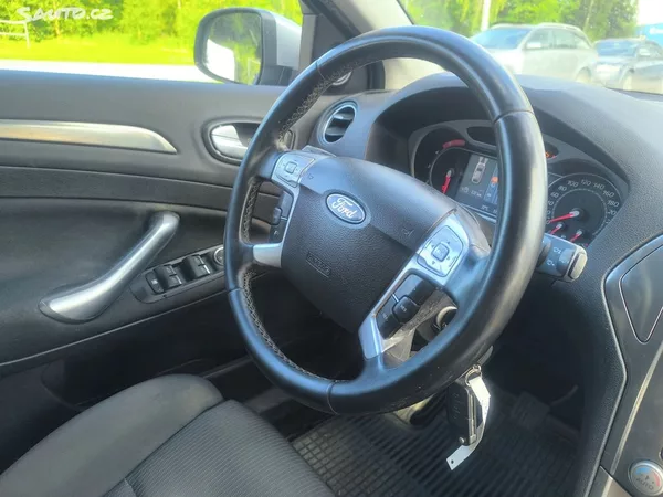 Ford Mondeo 2.0TDCI,KRÁSNÉ,125TKM,1MAJ91L - foto 12