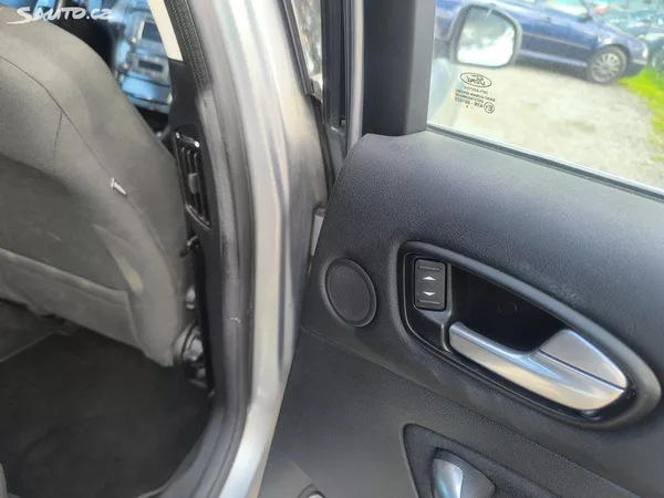 Ford Mondeo 2.0TDCI,KRÁSNÉ,125TKM,1MAJ91L - foto 8