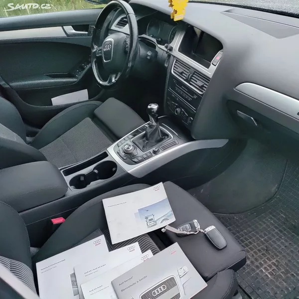 Audi A4 3.0TDI,MANUÁL,4X4,KRÁSNÁ,1MAJ - foto 10
