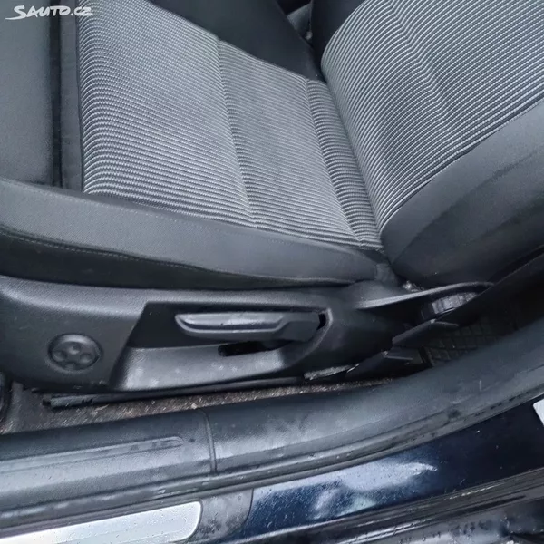 Audi A4 3.0TDI,MANUÁL,4X4,KRÁSNÁ,1MAJ - foto 20