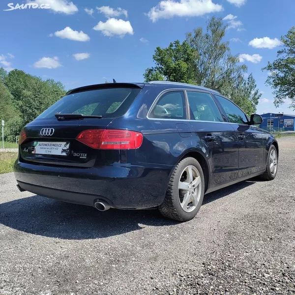 Audi A4 3.0TDI,MANUÁL,4X4,KRÁSNÁ,1MAJ - foto 4