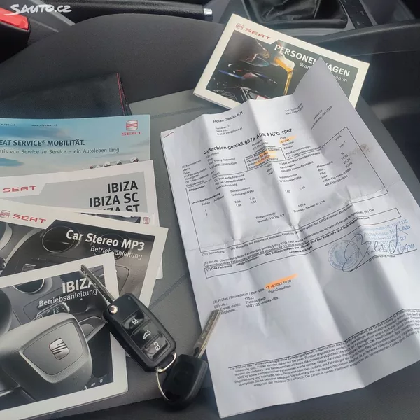 Seat Ibiza KRÁSNÁ,65KM,SERVISKA,1MAJ71LET - foto 12