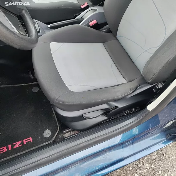 Seat Ibiza KRÁSNÁ,65KM,SERVISKA,1MAJ71LET - foto 17
