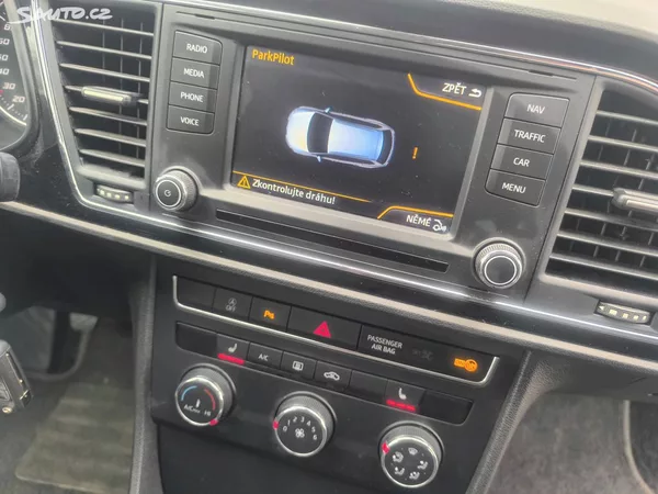 Seat Leon TDI 81KW,110T.KM,KRÁSNÉ,VÝBAVA - foto 11