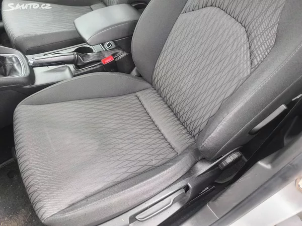 Seat Leon TDI 81KW,110T.KM,KRÁSNÉ,VÝBAVA - foto 19