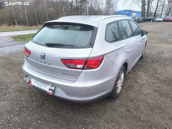 Seat Leon TDI 81KW,110T.KM,KRÁSNÉ,VÝBAVA - foto 4