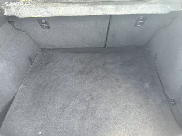 Mazda 3 2,0i,KRÁSNÁ,70KM,SERVISKA,1MAJ - foto 6