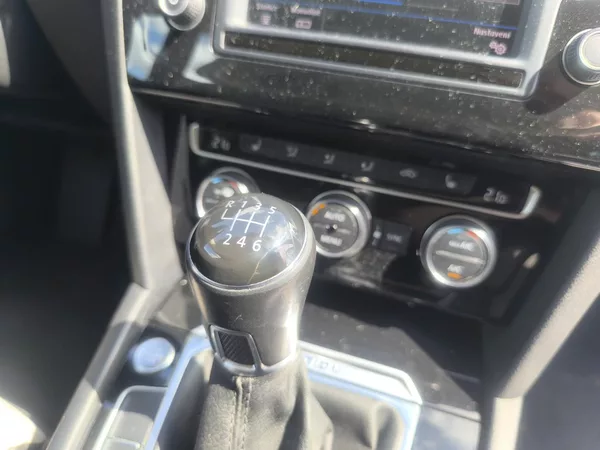 Volkswagen Passat 4X4,MANUÁL,VÝBAVA,SERVIS,PĚKNÝ - foto 14