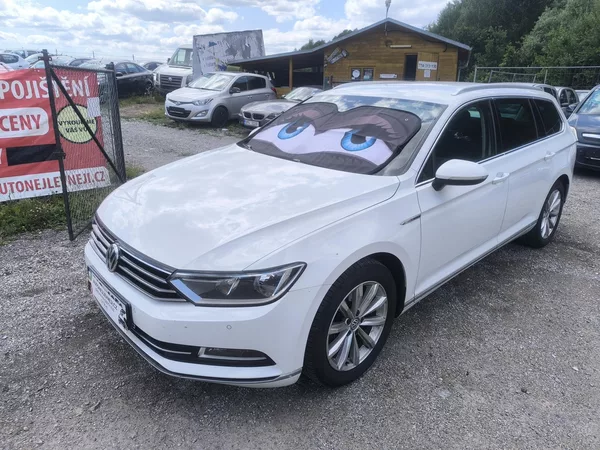Volkswagen Passat 4X4,MANUÁL,VÝBAVA,SERVIS,PĚKNÝ - foto 3