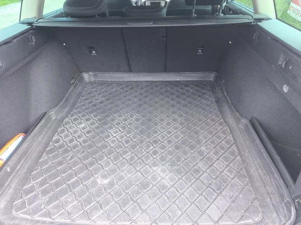Volkswagen Passat 4X4,MANUÁL,VÝBAVA,SERVIS,PĚKNÝ - foto 9