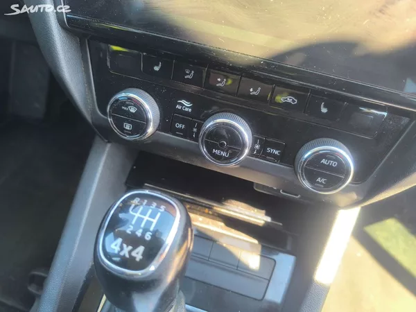Škoda Octavia 2.0TDI110KW 4X4, VÝBAVA,170TKM - foto 10