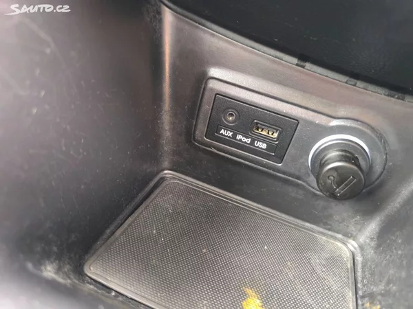 Hyundai ix20 KRÁSNÝ,100TKM,SERVISKA,1MAJ67L - foto 17