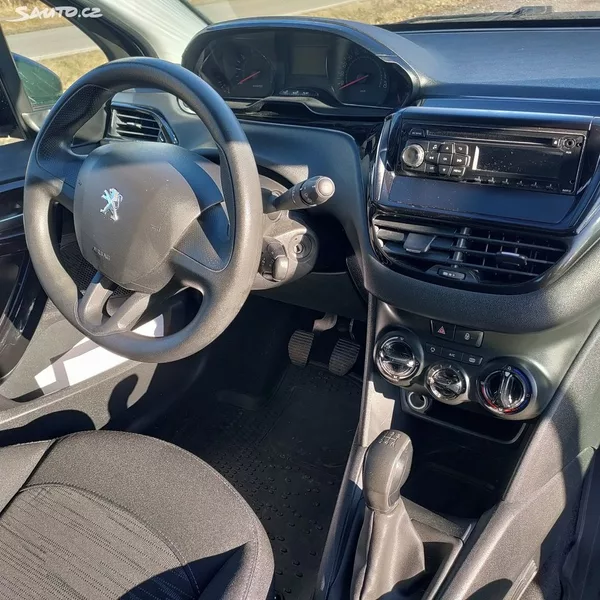 Peugeot 208 KRÁSNÝ,60TKM,1MAJ54L,SERVISKA - foto 8