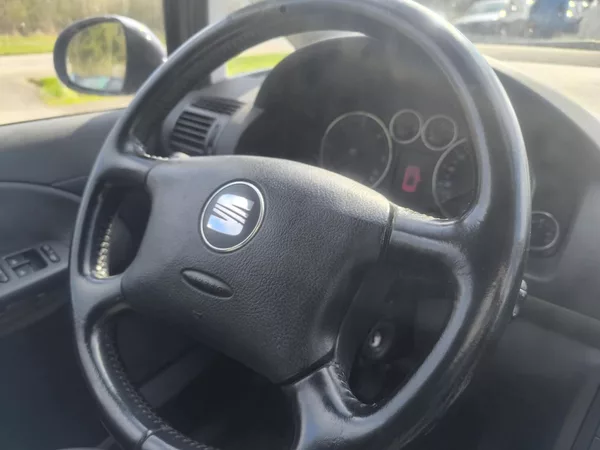 Seat Alhambra 1,9TDI,BEZ KOROZE,7MÍST,TZ,ALU - foto 10