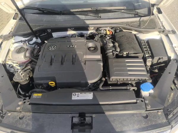 Volkswagen Passat 2.0TDI,95TKM,MAX VÝBAVA,MASÁŽE - foto 21